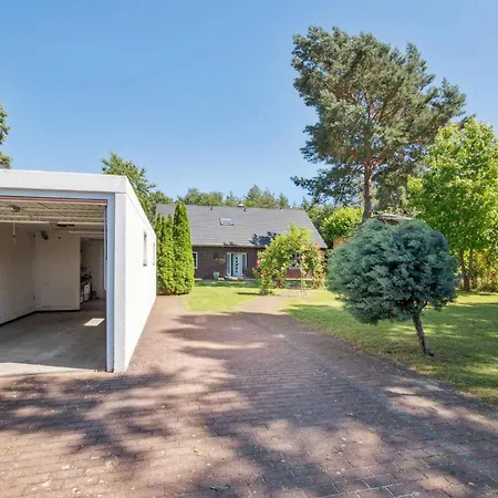 Amazing In With Kitchen Holiday home